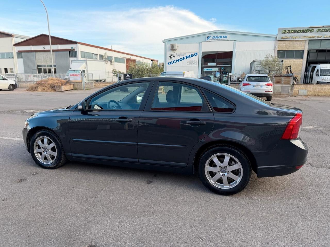 Volvo S40 D3 R-design