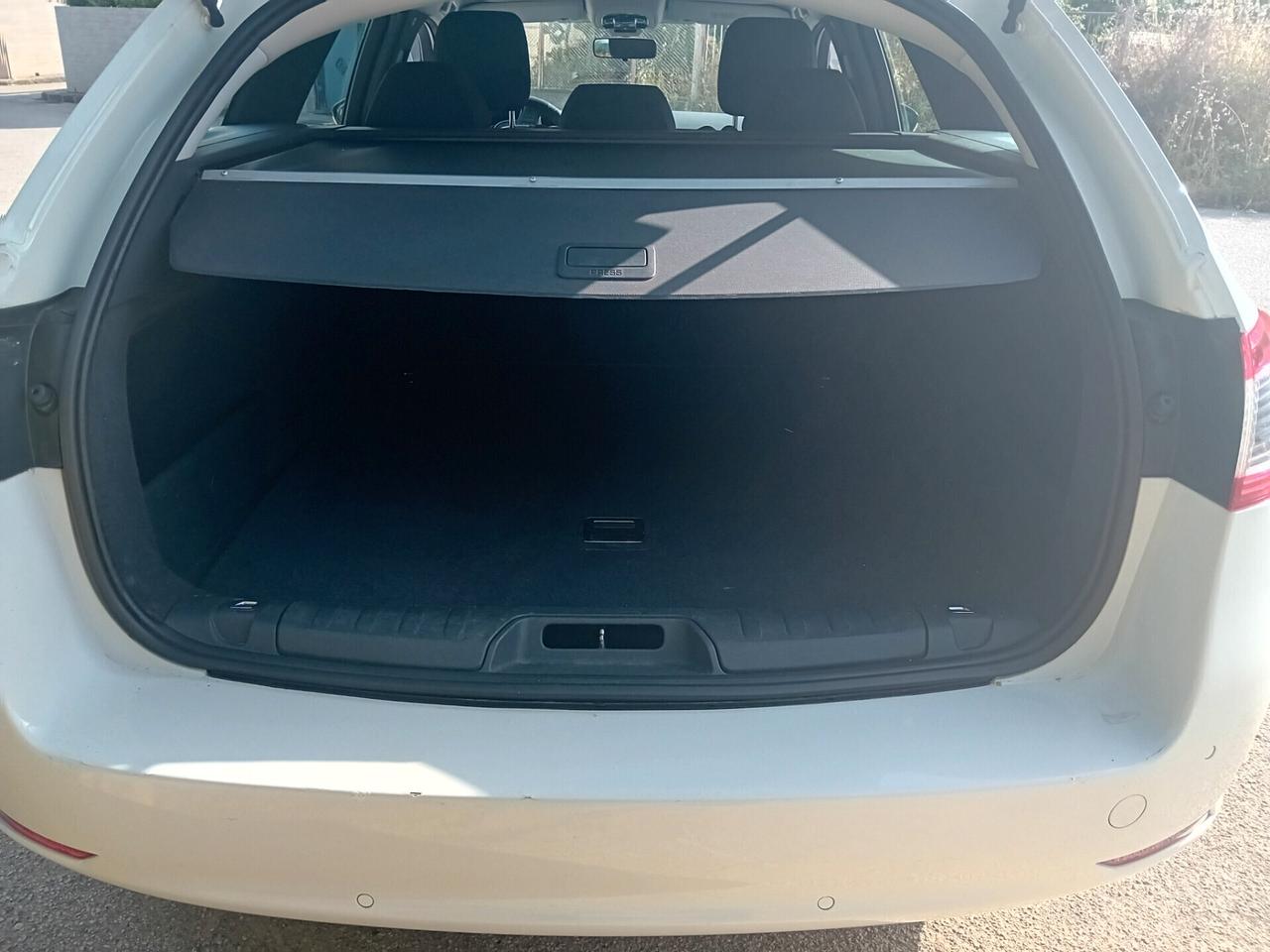 Peugeot 508 1.6 HDi 115CV SW Access