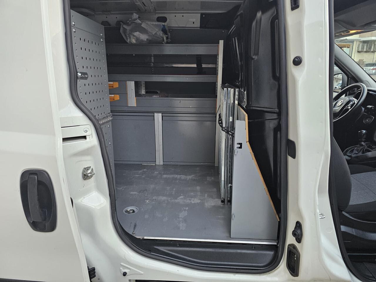 Fiat Doblo t-jet N.p. Sx Cargo - Con Officina Mobile