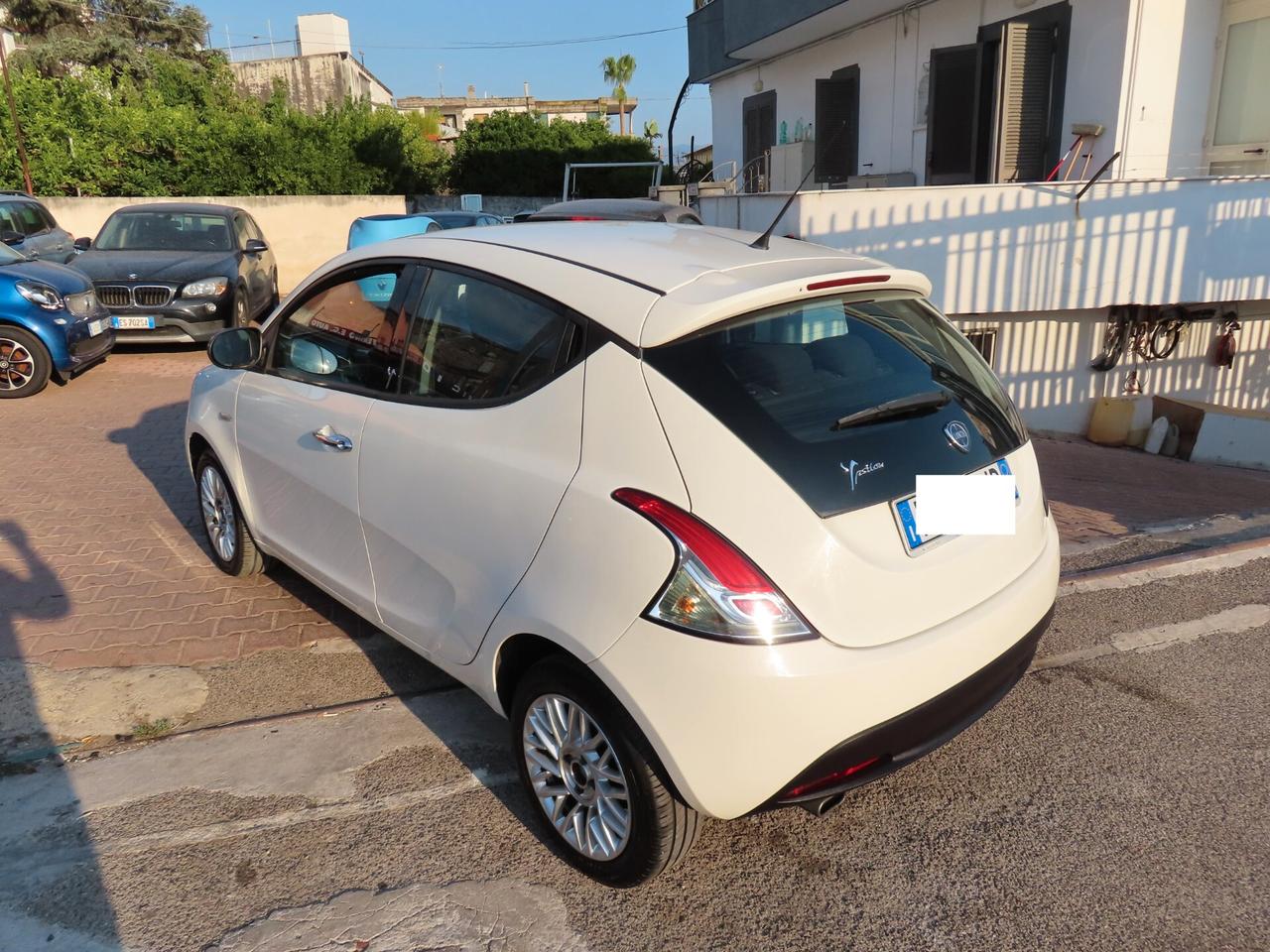 Lancia Ypsilon 1.2 69 CV 5 porte Gold SOLO 110.000 KM