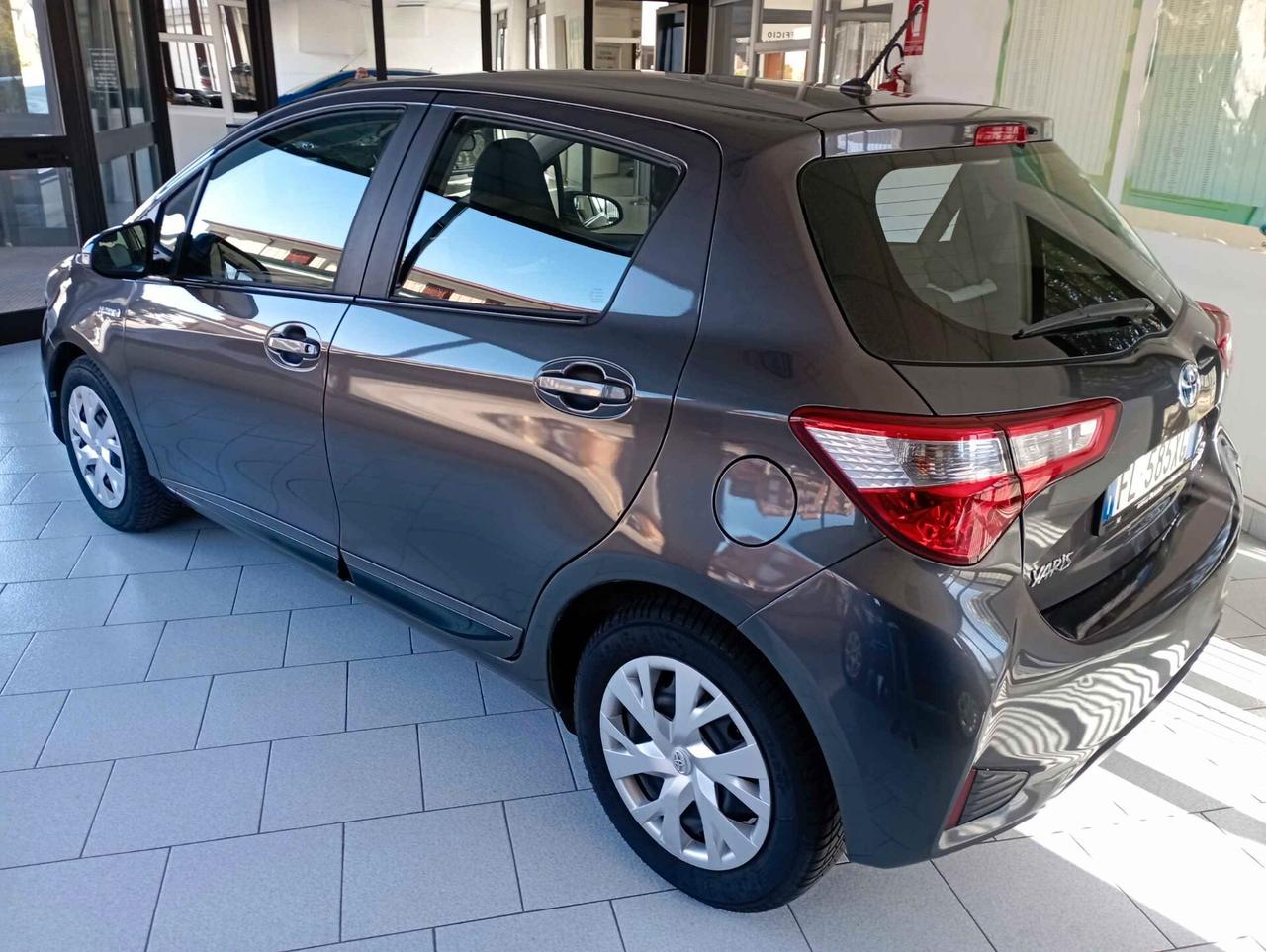 Toyota Yaris 1.5 Hybrid 5 porte Active