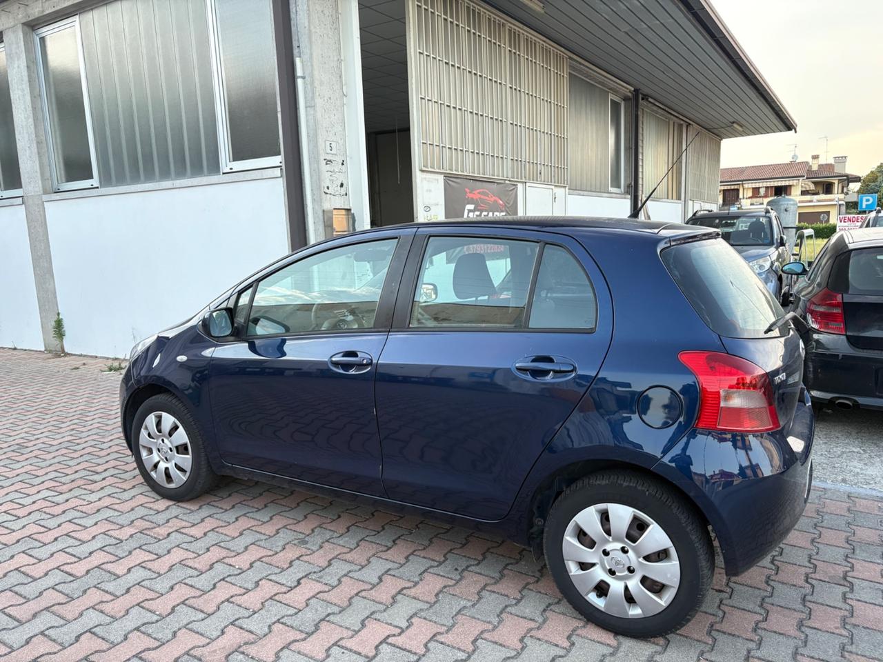 Toyota Yaris 1.0 5 porte Sol