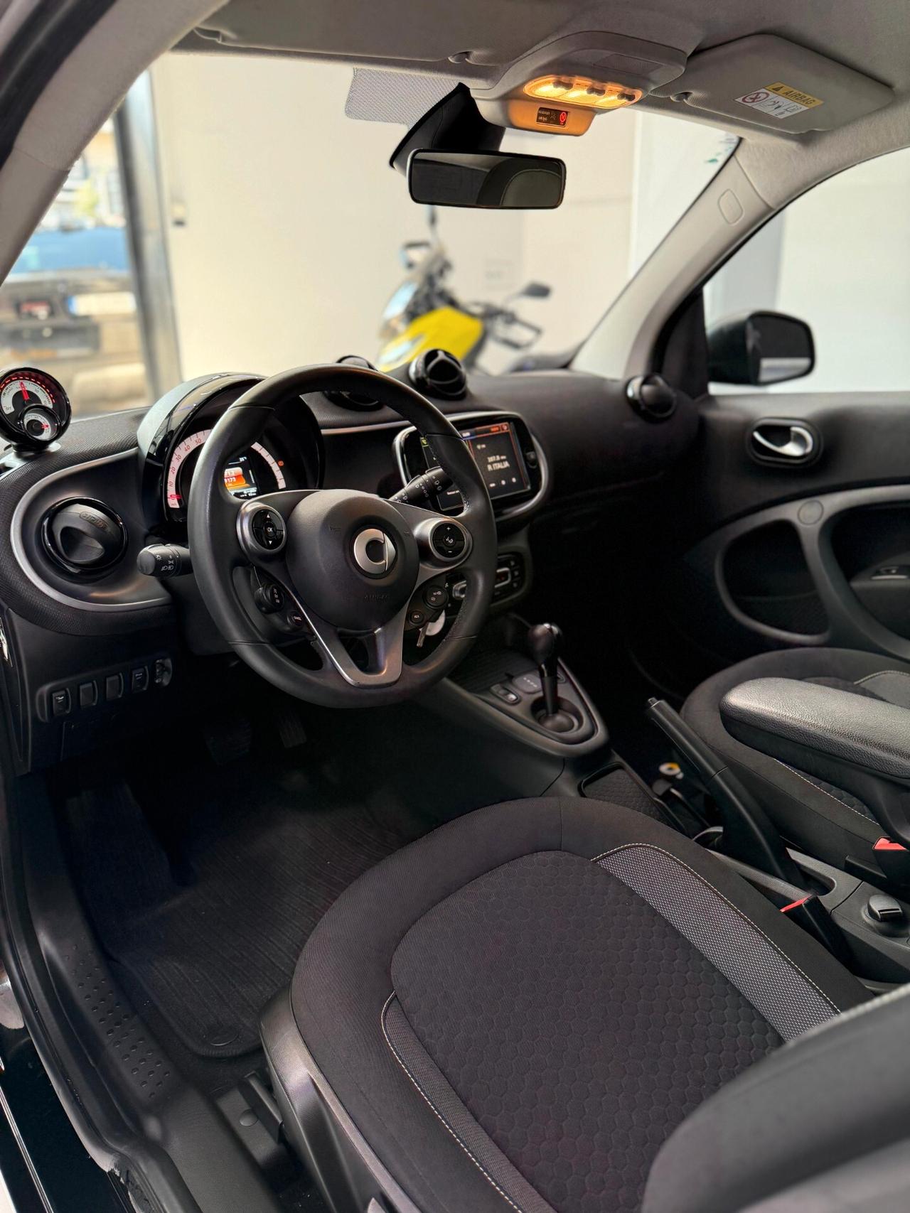 Smart ForTwo EQ Racingrey