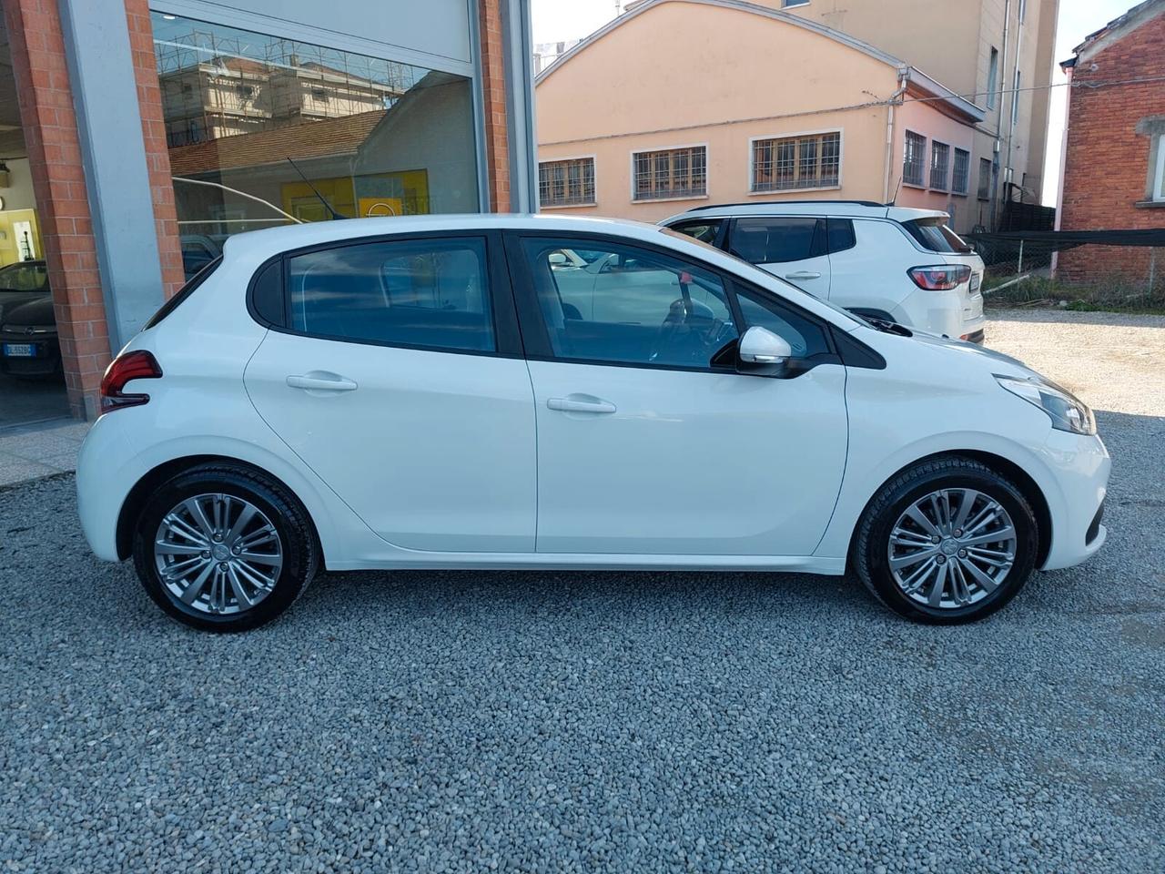 Peugeot 208 PureTech 82 Stop&Start 5 porte Allure