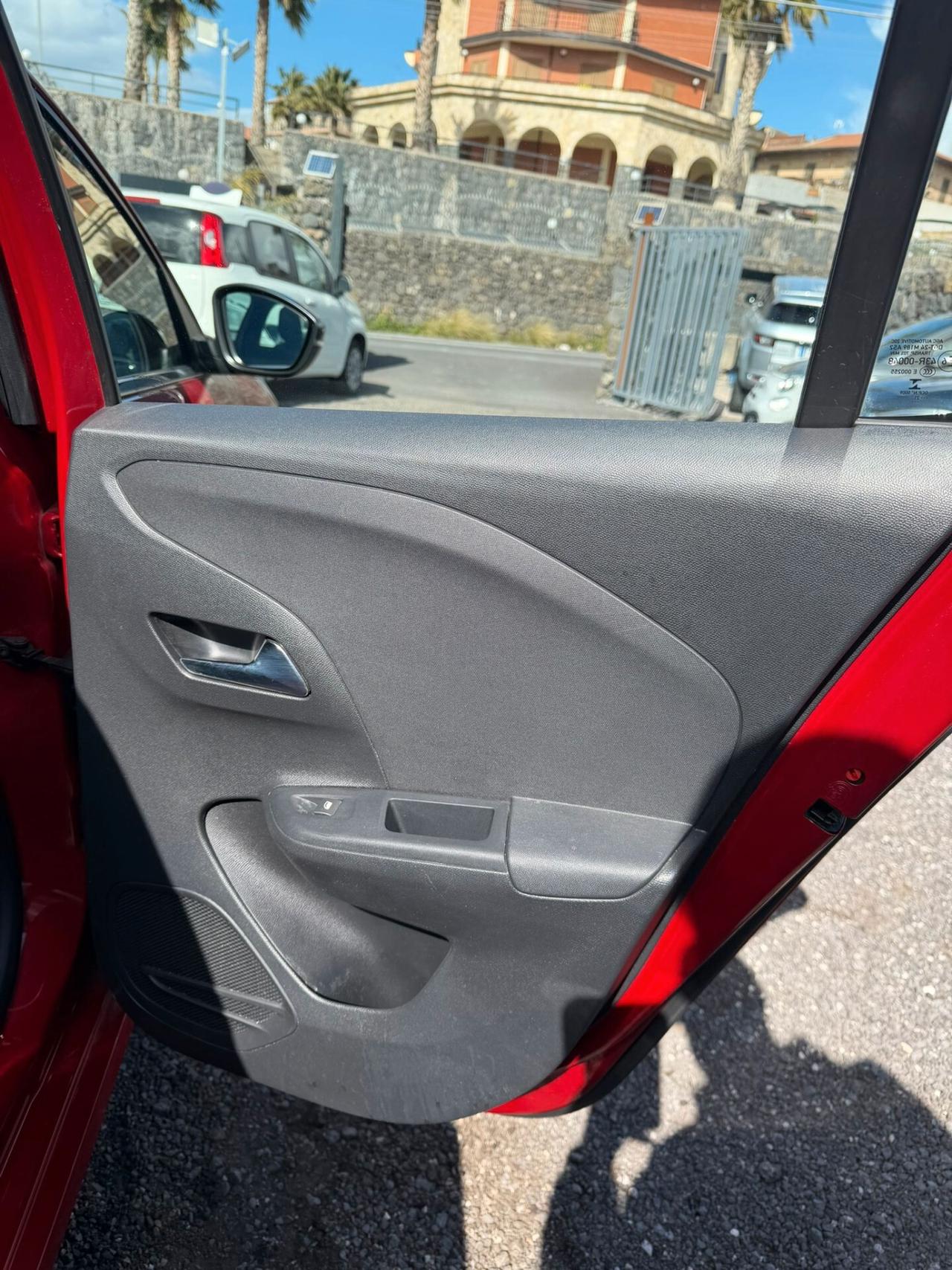 Opel Corsa 1.5 D 100 CV