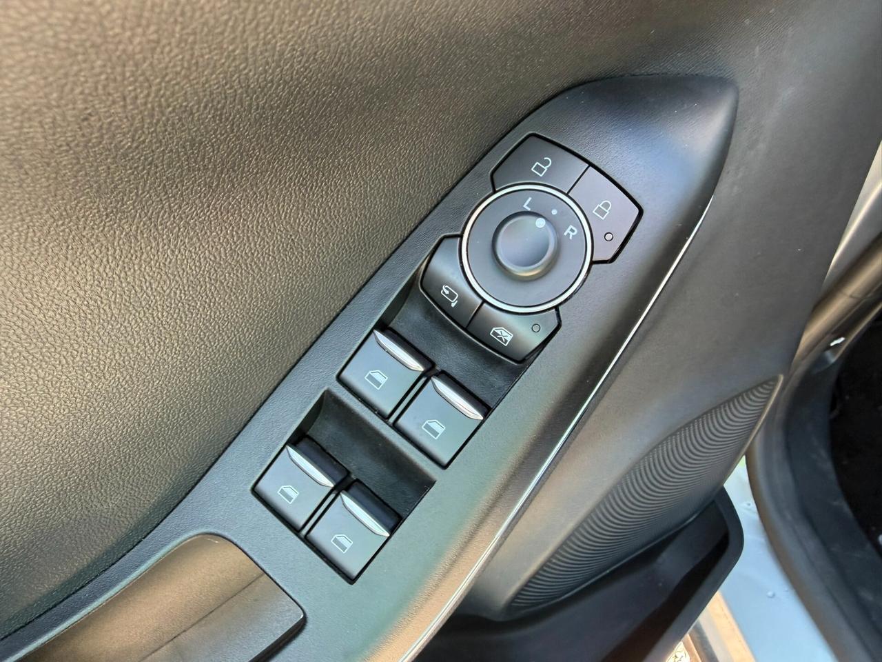 Ford Puma 1.0 EcoBoost Hybrid 125 CV S&S Titanium