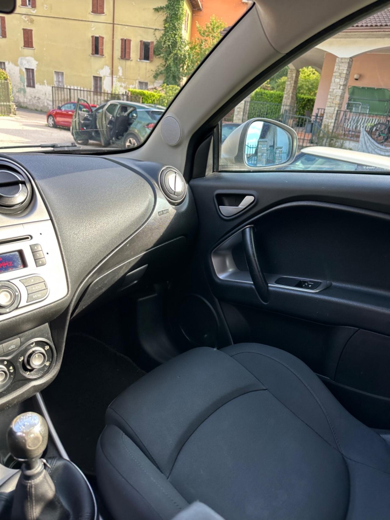 Alfa Romeo MITO 1.4 78 CV 8V S&S PROGRESSION NEOPAT KMCERT