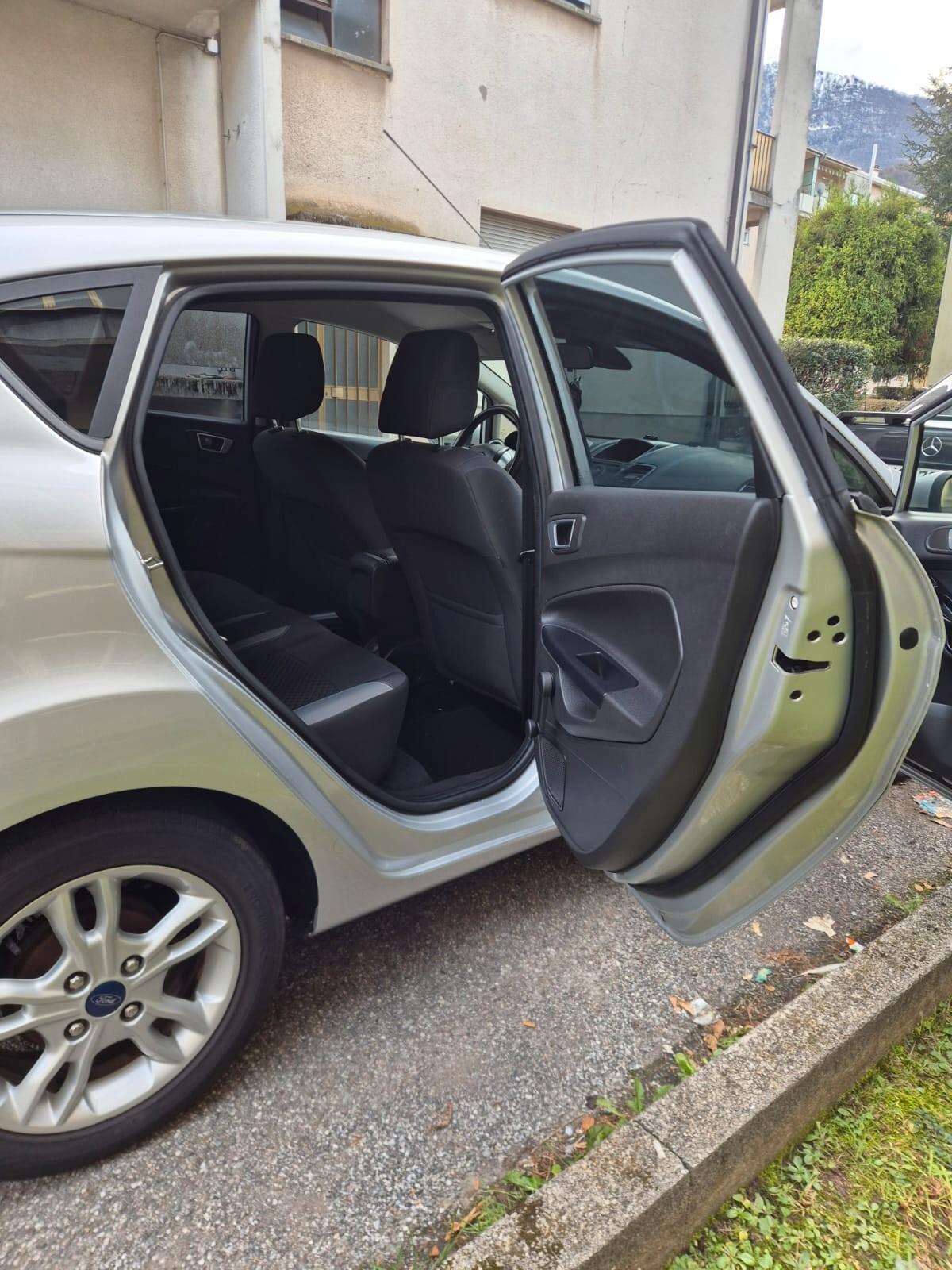 ford fiesta benzina euro 6b neo patentati