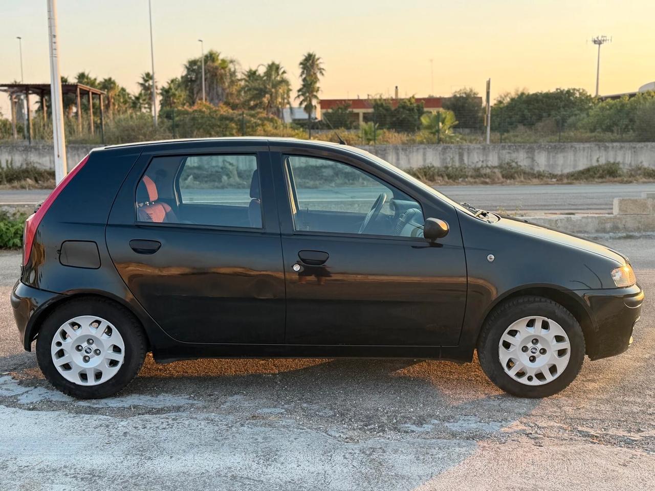 Fiat Punto 1.2i 16V cat 5 porte HLX