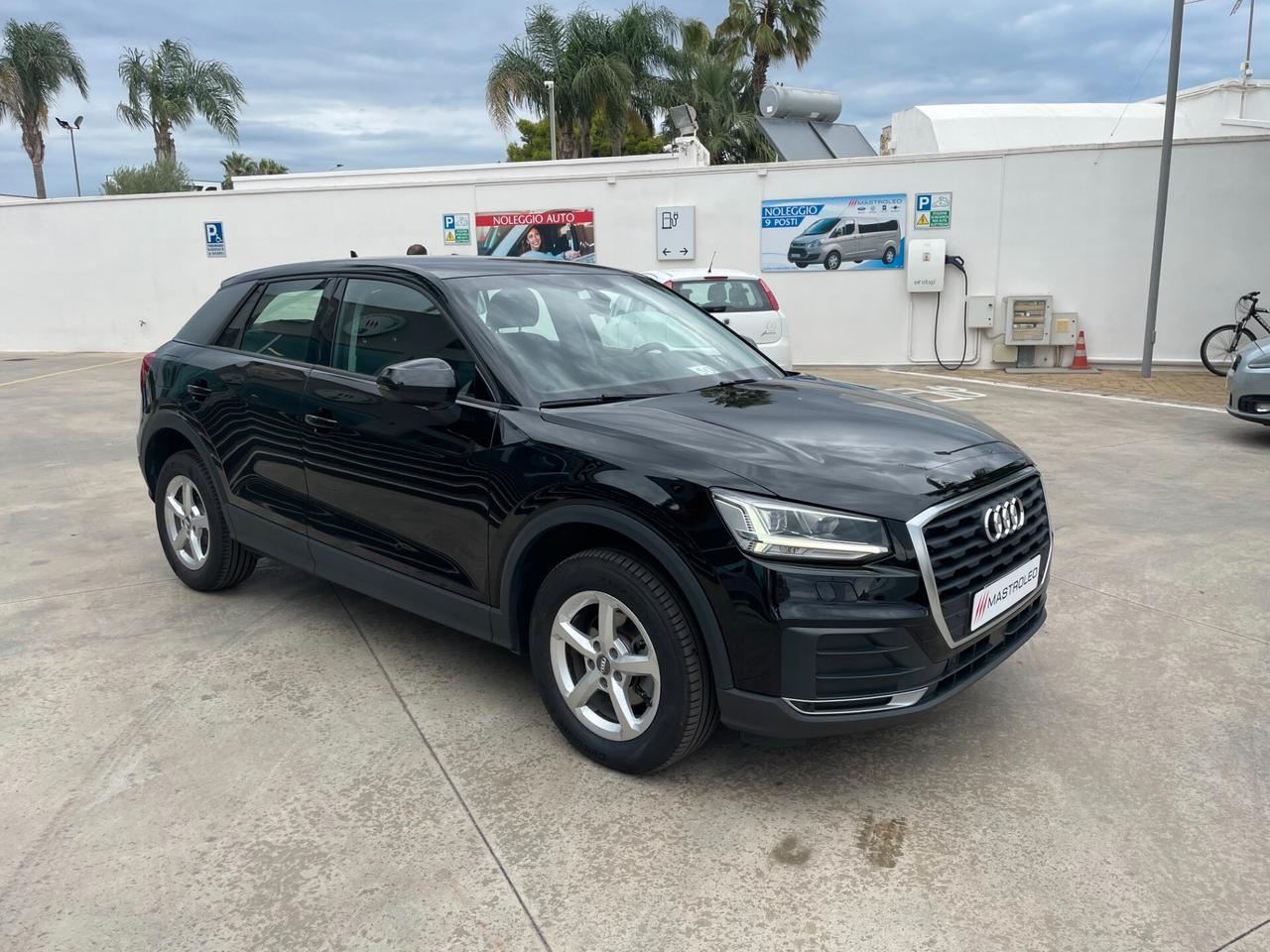 Audi Q2 30 TDI Business