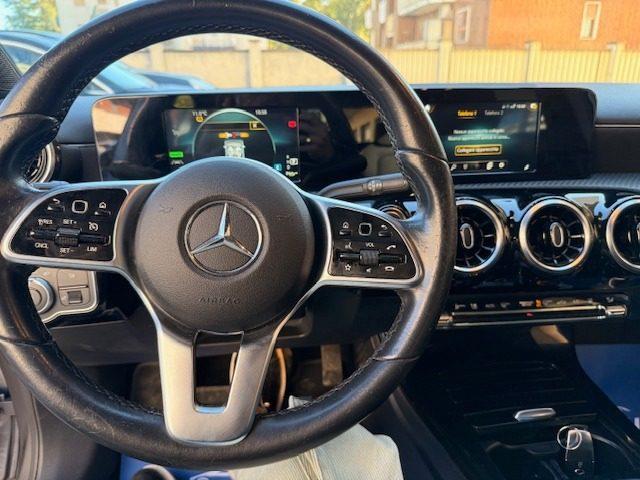 MERCEDES-BENZ A 250 e Automatic EQ-Power Business Extra
