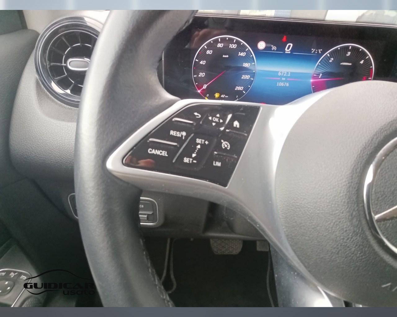 Mercedes-Benz GLB - X247 2023 - GLB 180 d Advanced auto
