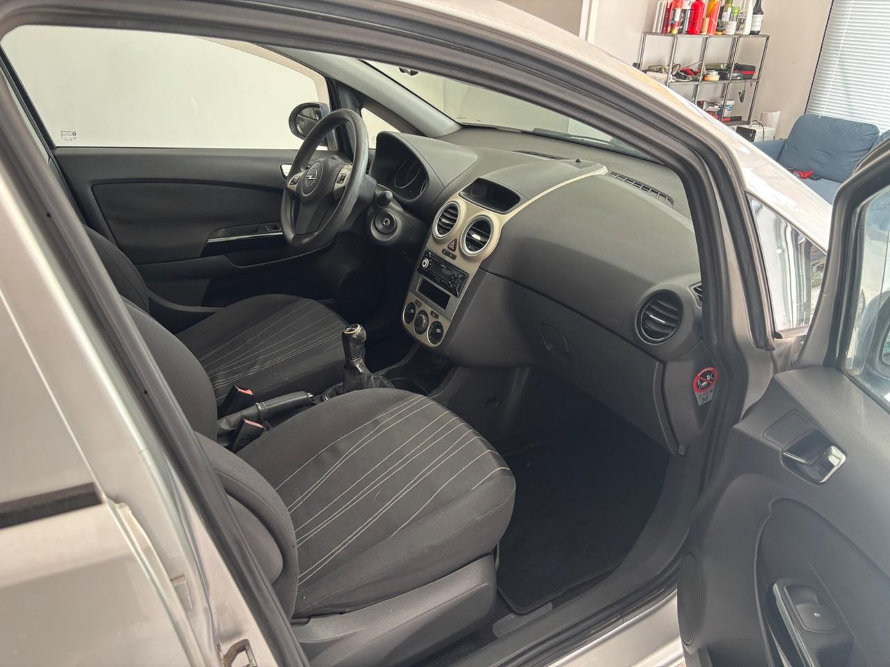 Opel Corsa 1.2 5 porte Enjoy GPL