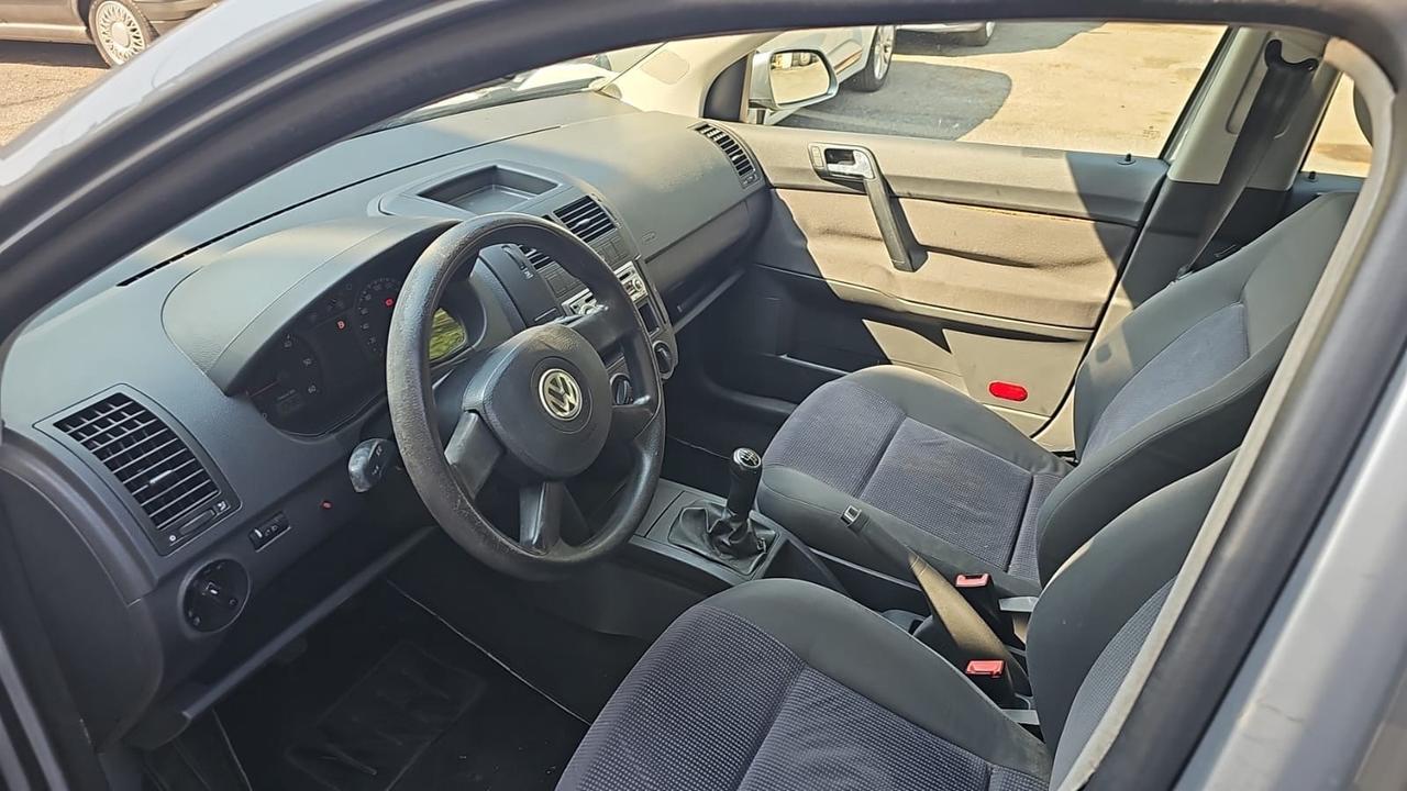 Volkswagen Polo 1.4/80CV TDI 5p. Sportline
