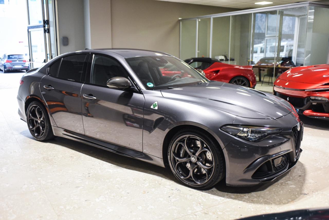Alfa Romeo Giulia 2.9 V6 Bi-Turbo Quadrifoglio