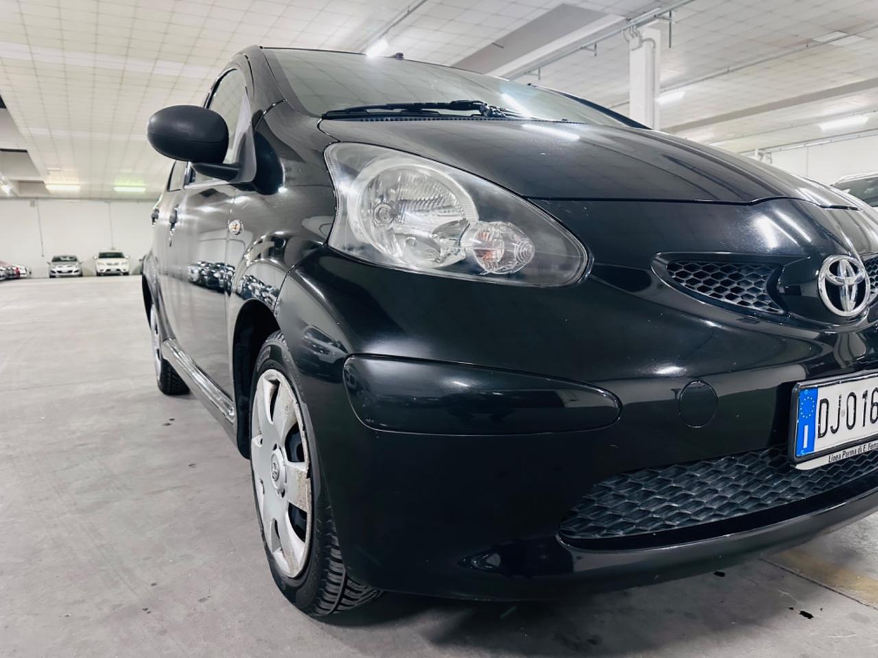 Toyota Aygo 1.0 12V VVT-i 5 porte