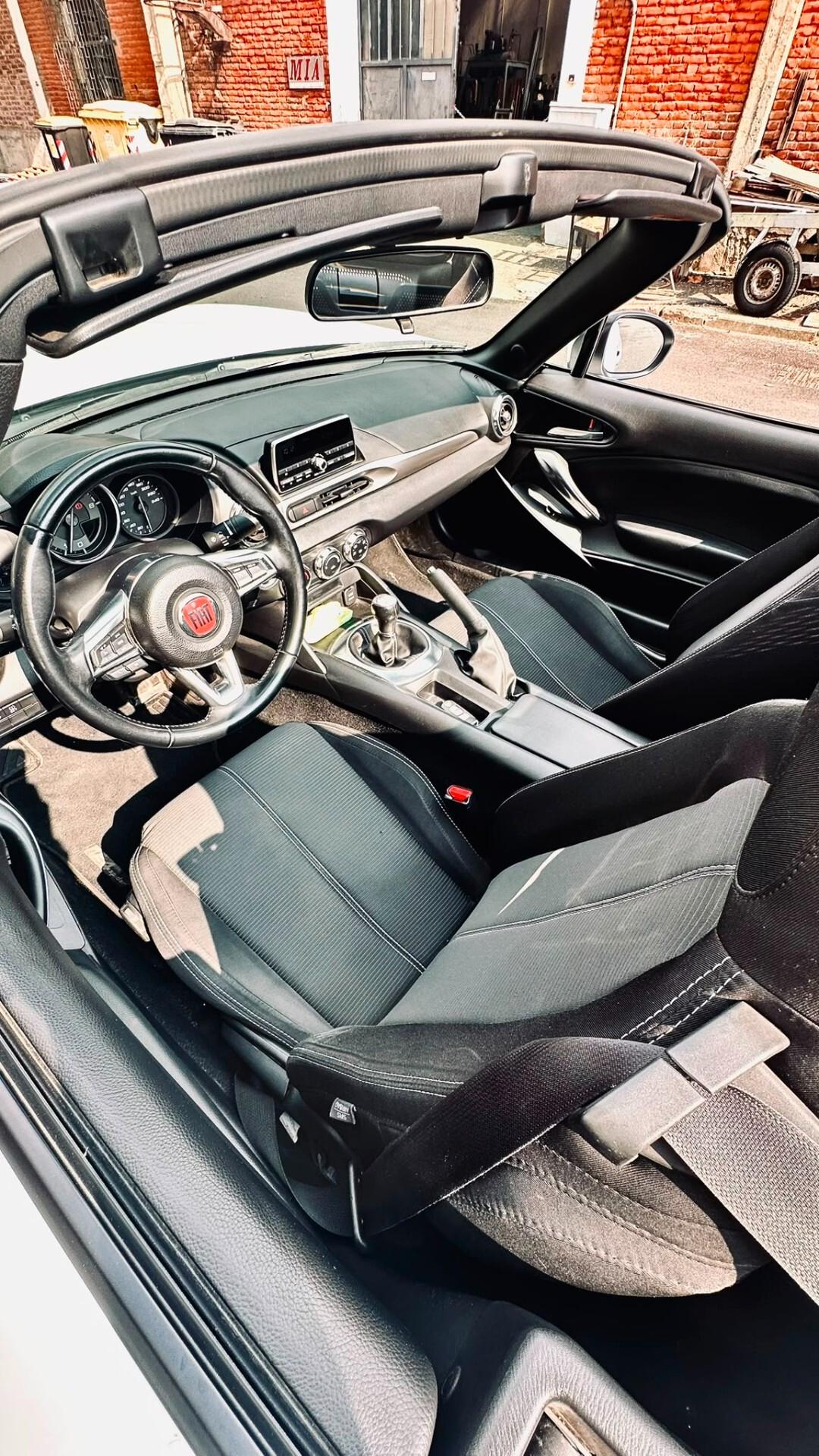 Fiat 124 Spider 1.4 cabrio