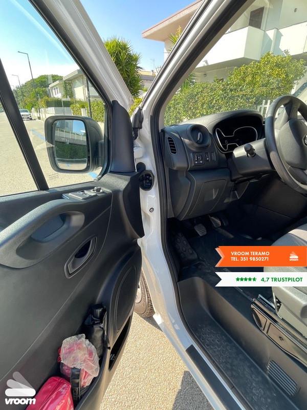 RENAULT Trafic 2.0 dCi 120CV DISABILI