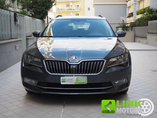 SKODA Superb 2.0 TDI DSG Wagon Executive