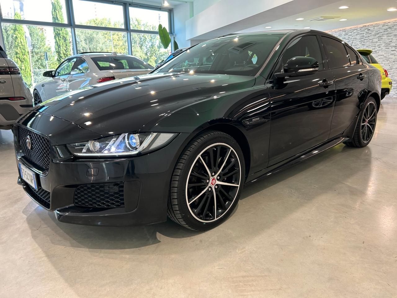 Jaguar XE 2.0 D 180 CV aut. Landmark Edition