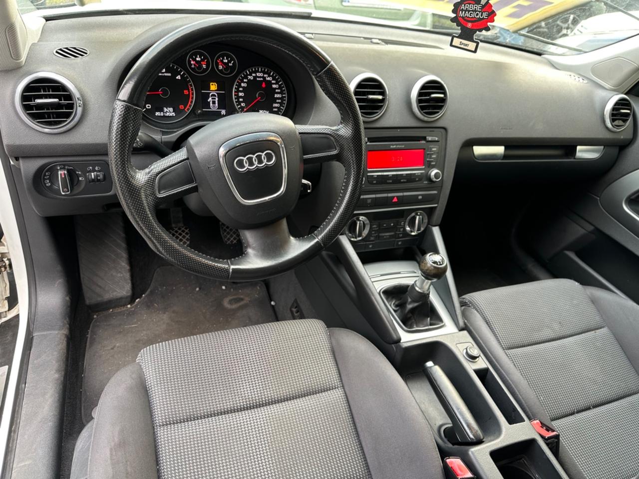 Audi A3 1.6 TDI 105 CV CR Ambition