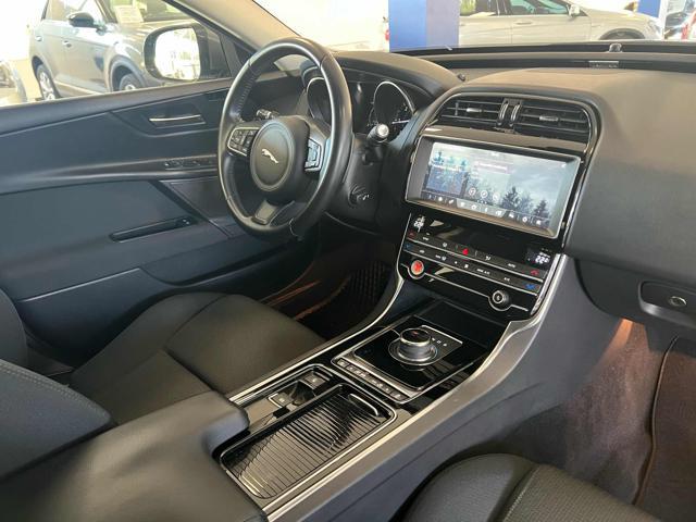 JAGUAR XE 2.0 D 180 CV AWD aut. Pure