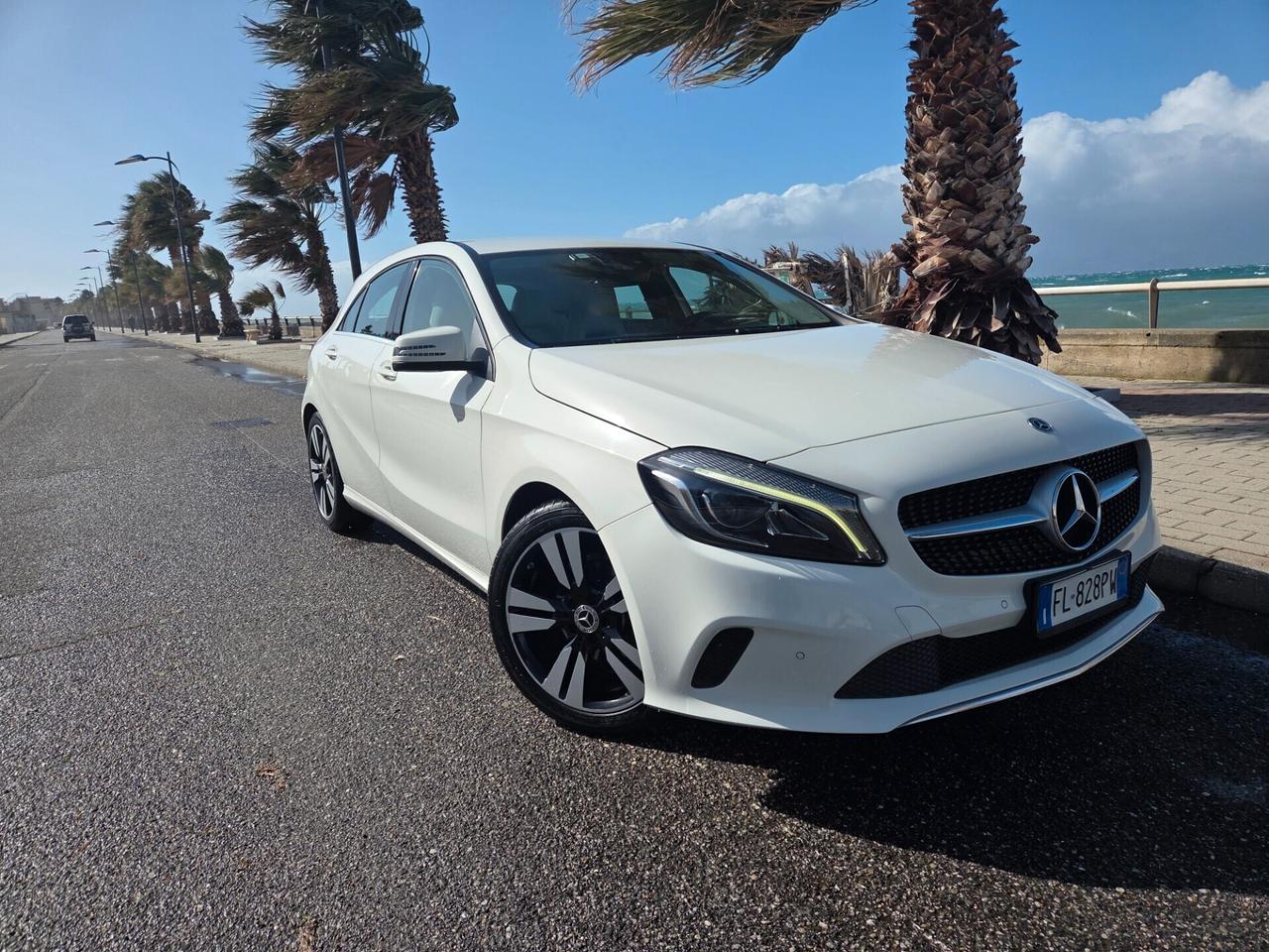 Mercedes-benz A180d Sport White restay7G2017