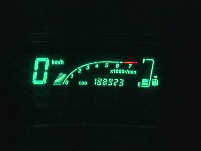 TOYOTA Yaris 1.3i 16V cat 3 porte Sol