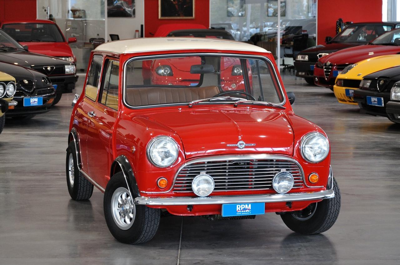 Innocenti Mini replica Morris Cooper S 1275
