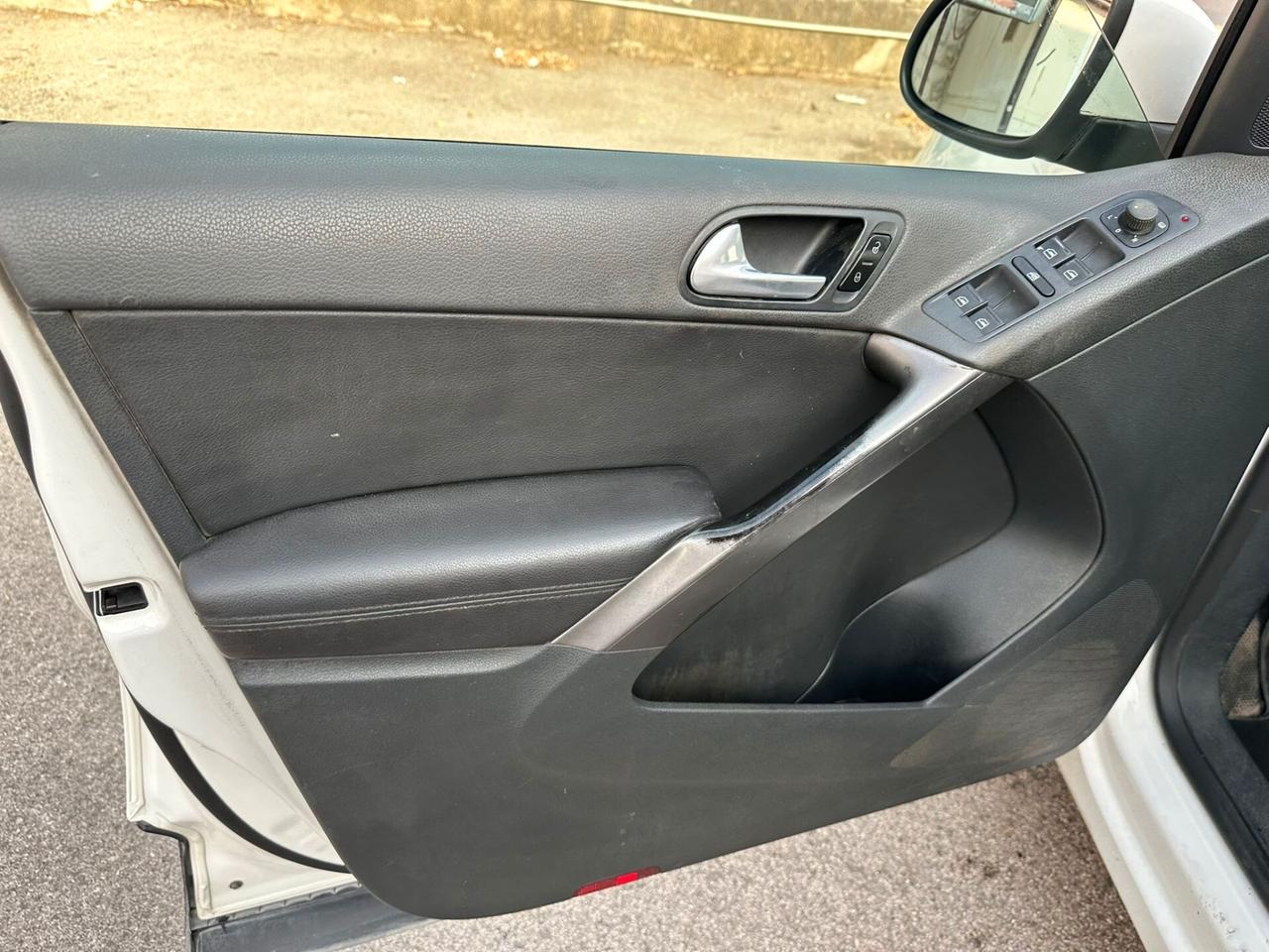 Volkswagen Tiguan 2.0 16V TDI DPF Trend & Fun (18°)