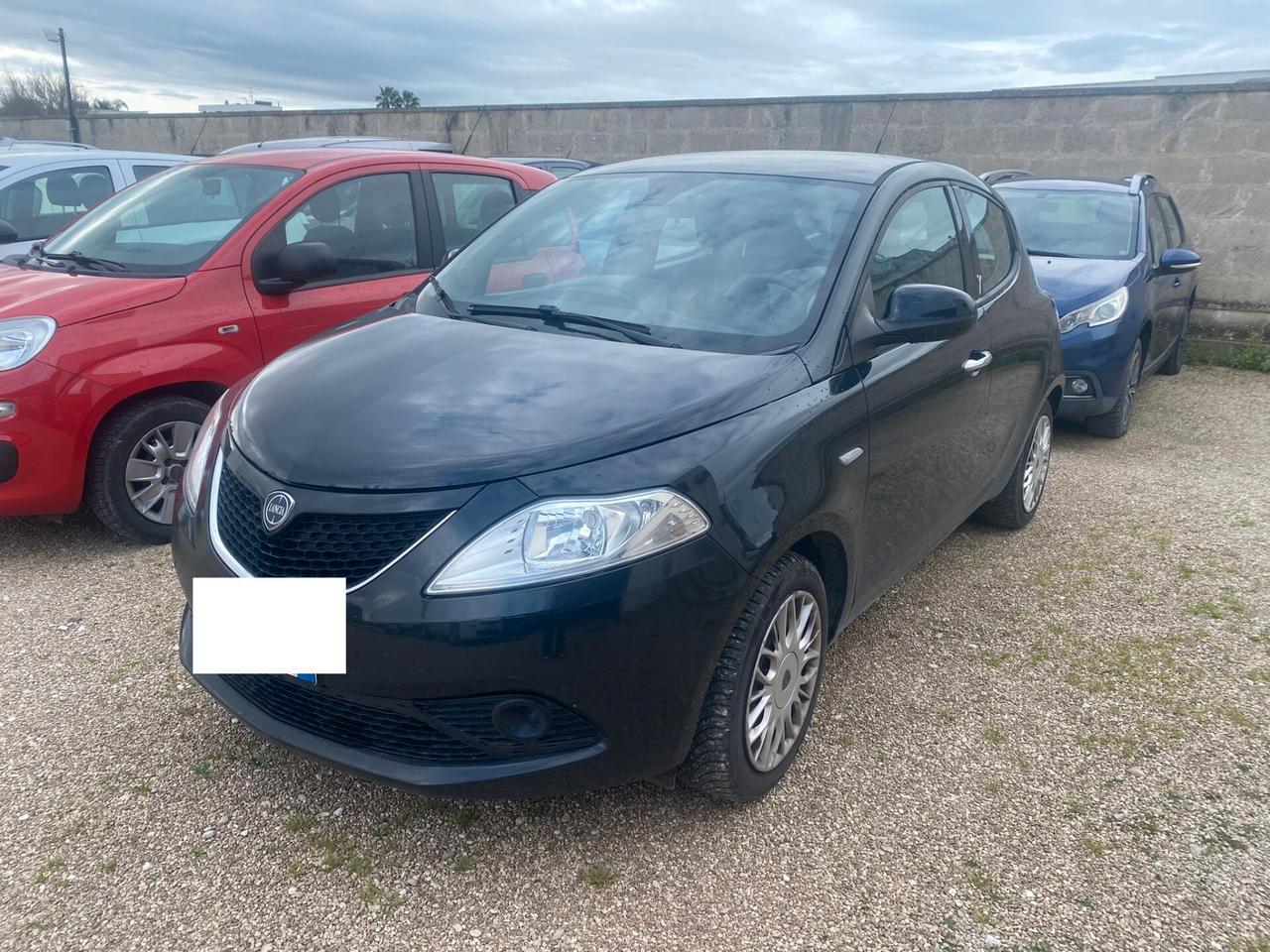 Lancia Ypsilon 1.2 69 CV 5 porte Platinum