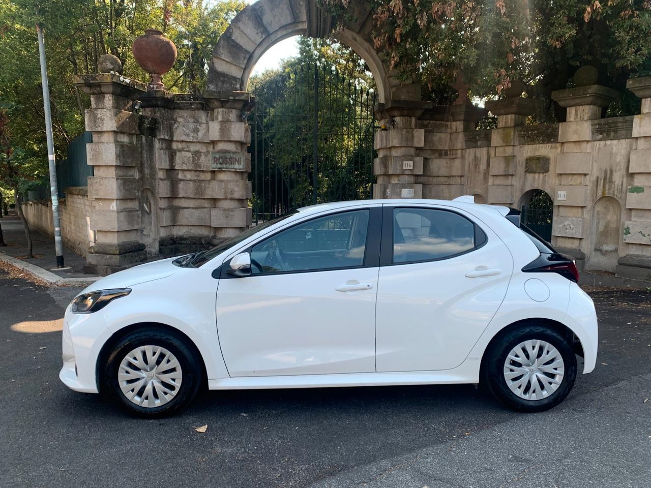 Yaris 1.5 Hybrid ACTIVE 12/2022 AZIENDALE KM26100