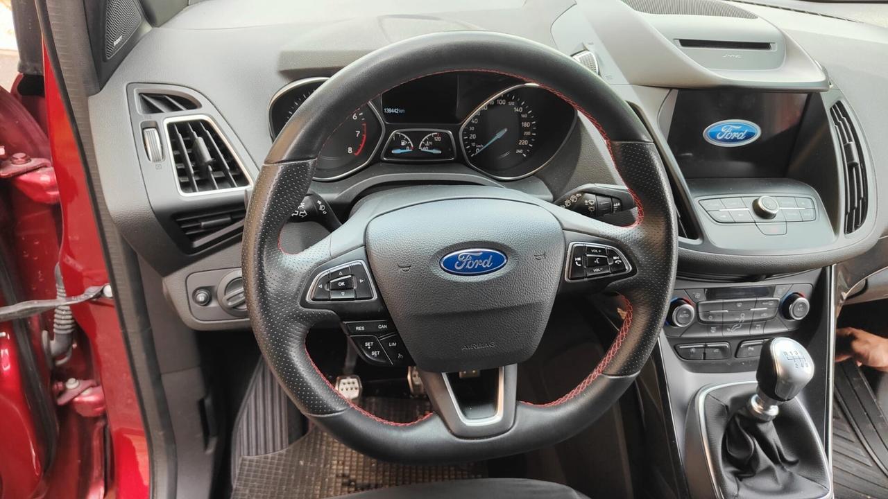 Ford Kuga 1.5 EcoBoost 120 CV S&S 2WD ST-Line