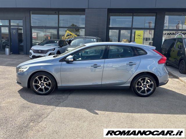 VOLVO V40 D2 Kinetic