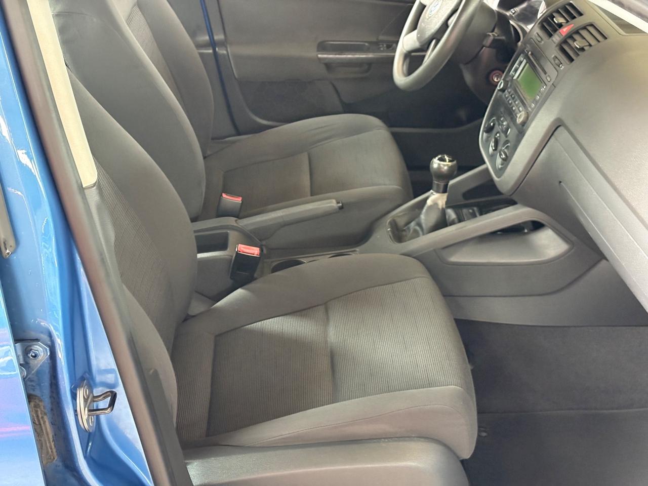 Volkswagen Golf 1.4 16V FSI 5p. Trendline