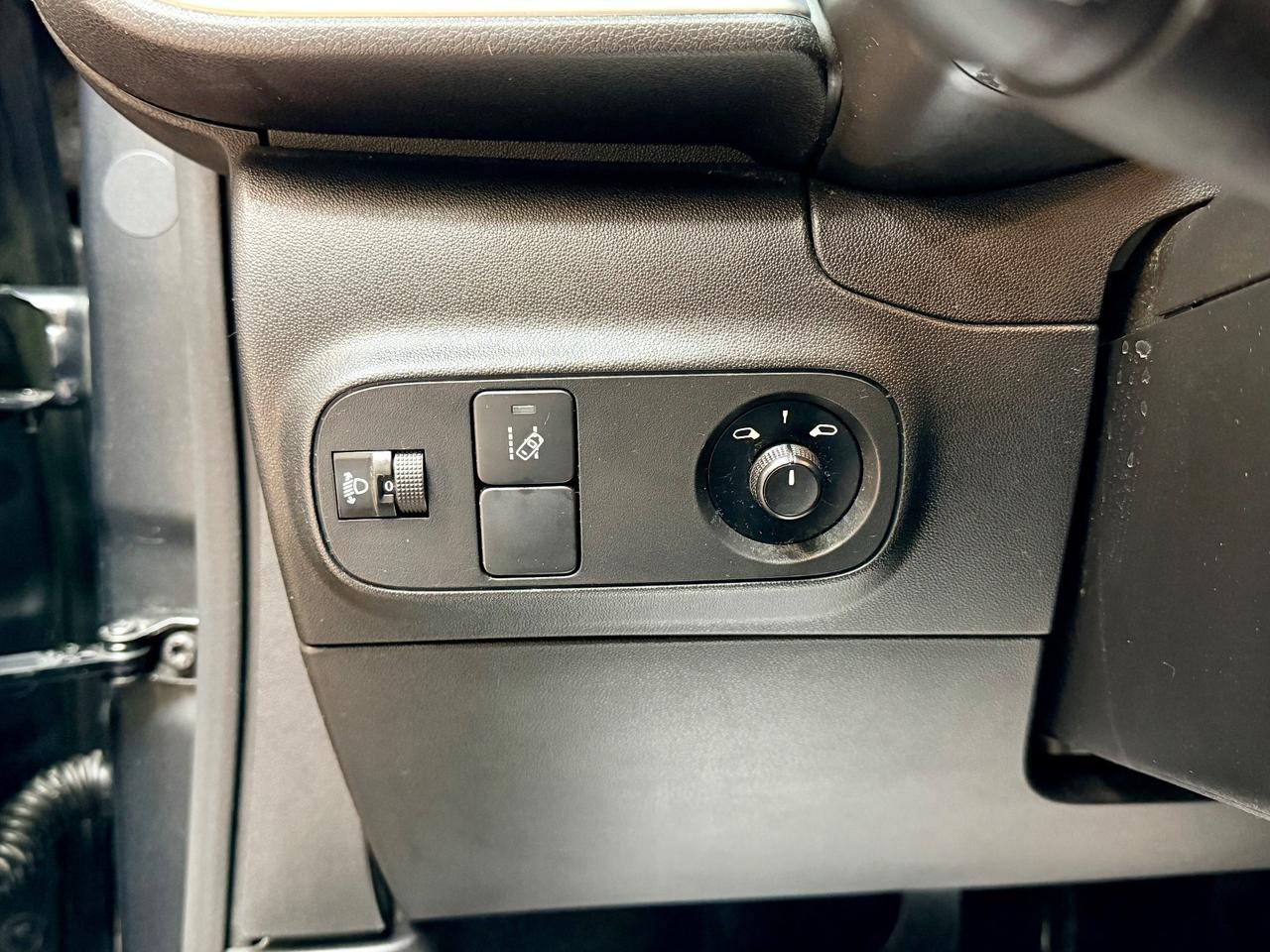 Citroen C3 1.2Benzina 82cv Neopatentati E6