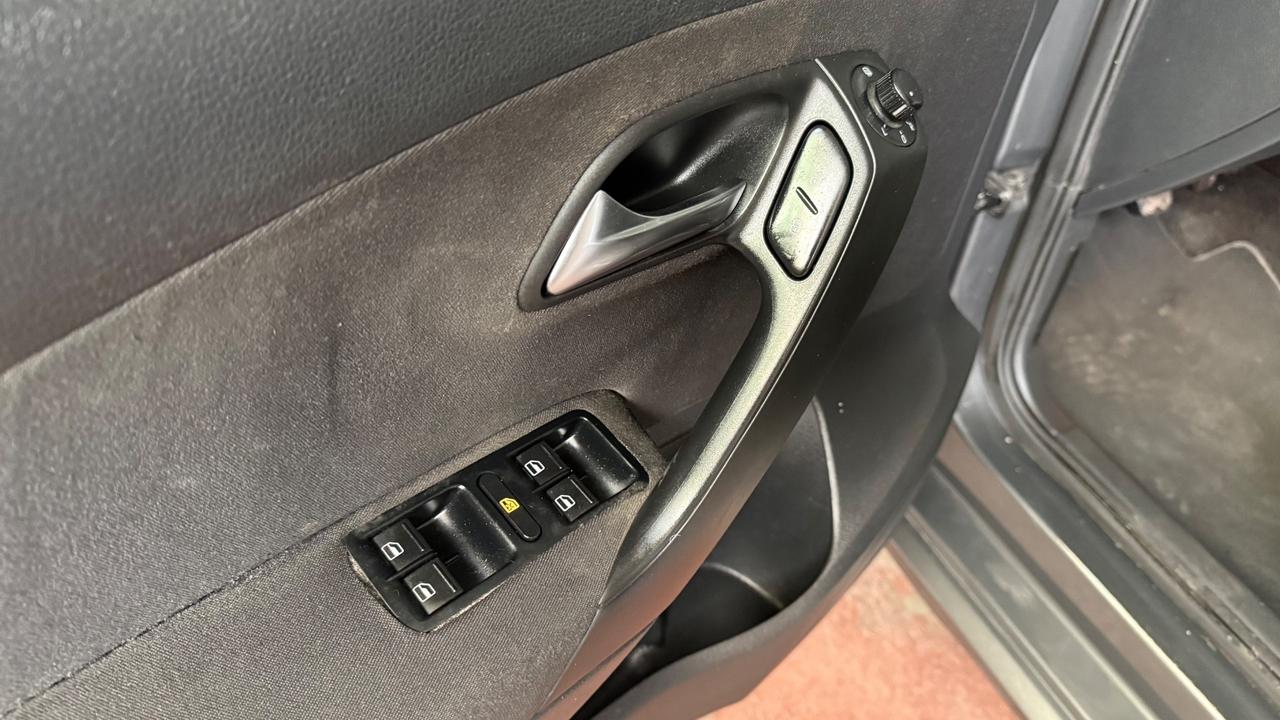 Volkswagen Polo 1.6 Highline BiFuel