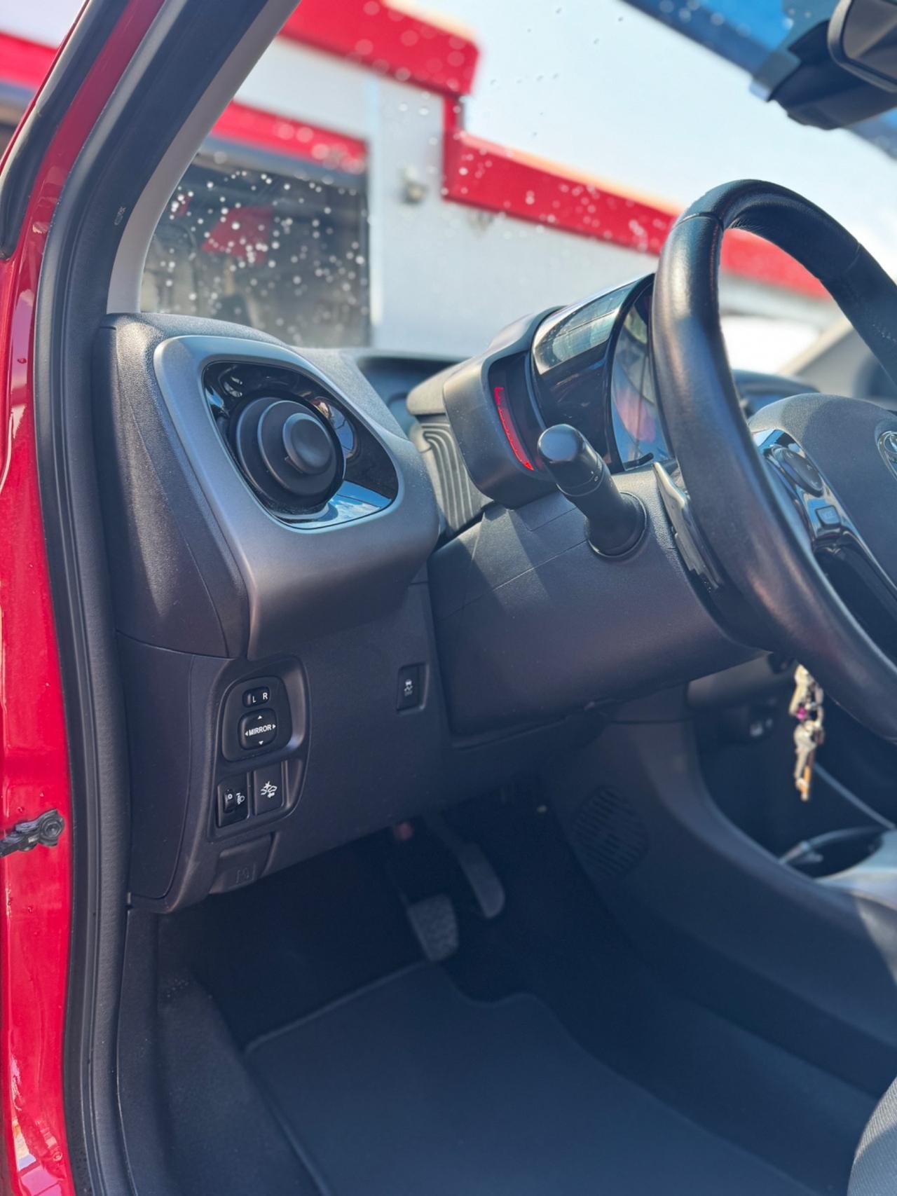 Toyota Aygo Connect 1.0 VVT-i 72 CV 5 porte x-clusiv MMT