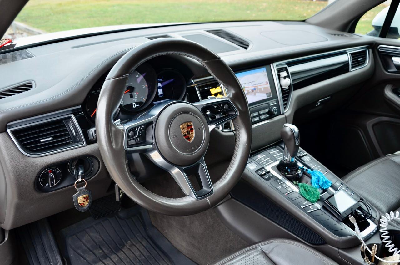 PORSCHE MACAN S 3.0d 250cv PDK, OTTIME CONDIZIONI, SERVICE CON FATTURE, NAVI, GANCIO TRAINO, 20", PERMUTE