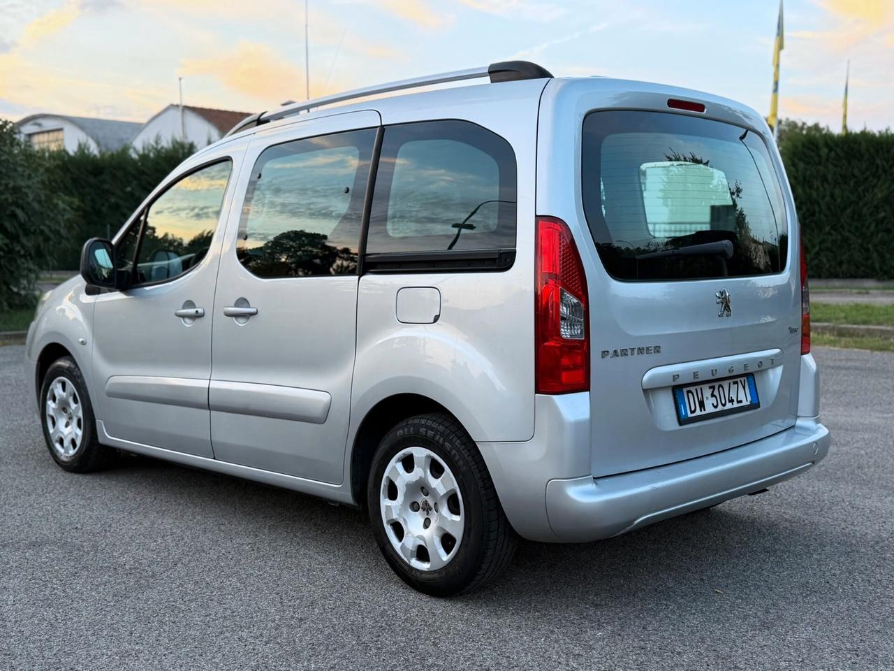 PEUGEOT PARTNER TEPEE 1.6 HDi 90CV FULL SPAZIOSA