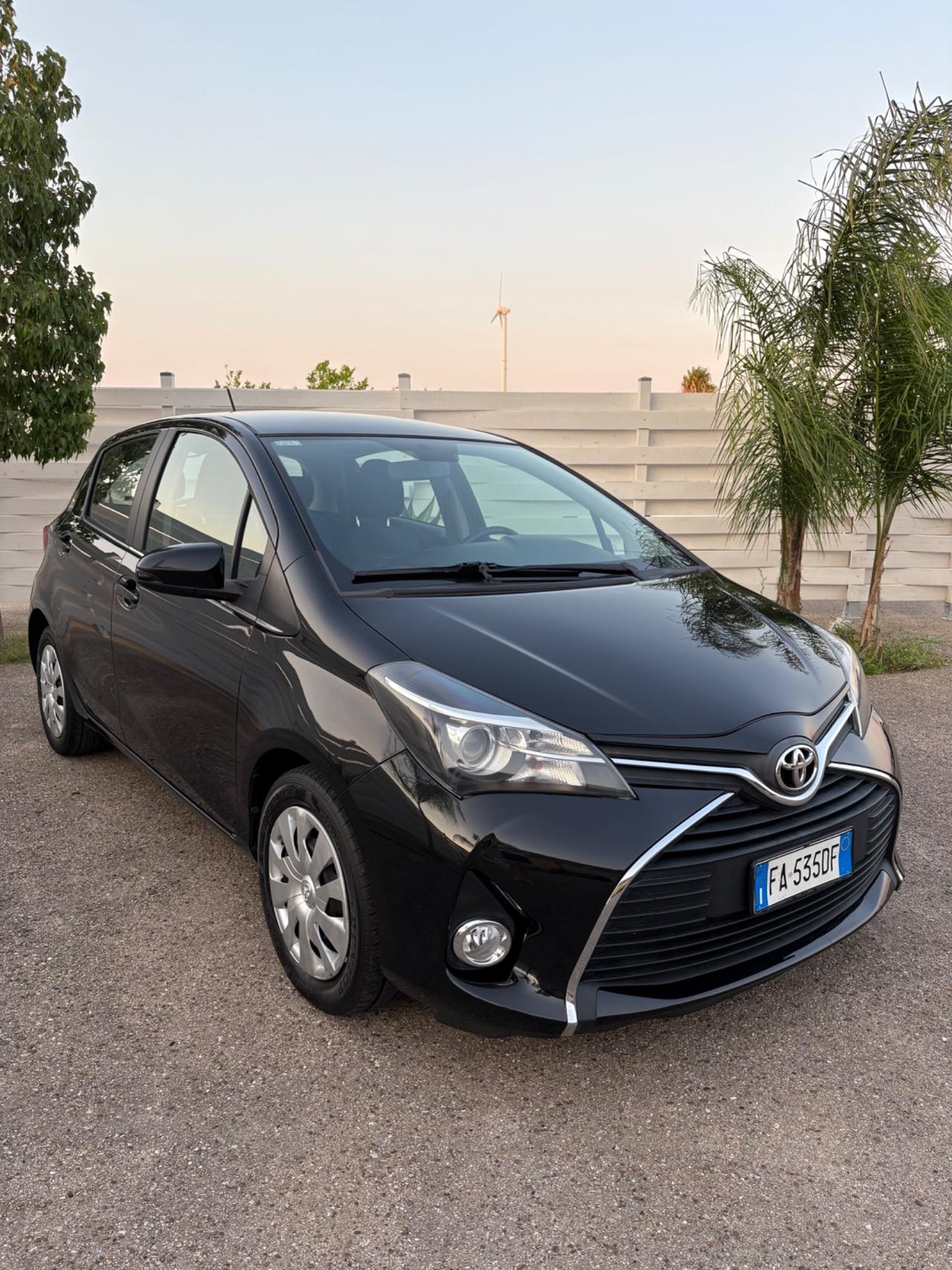 Toyota Yaris 1.4 D-4D 5 porte unico proprietario adatta a neopatentati