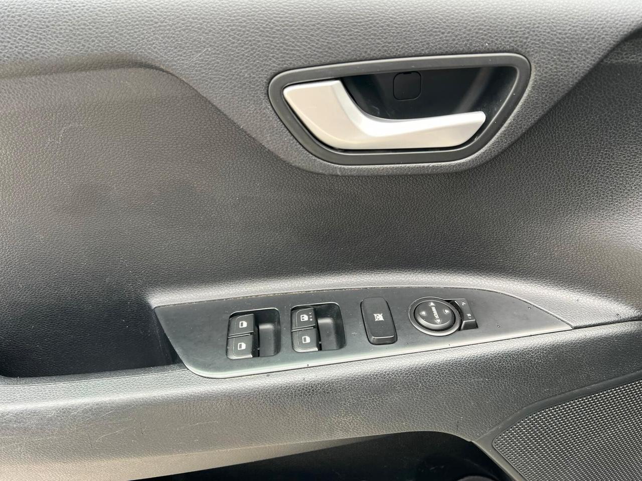 KIA RIO 1.2 MPI 84CV 2020!!! GPLDI CASA MADRE!!!