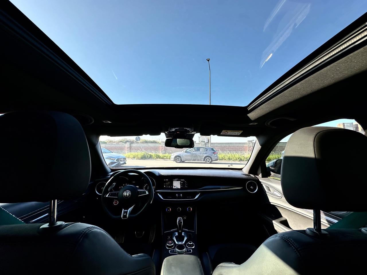 Alfa Romeo Stelvio 2.9 Bi-Turbo V6 510 CV AT8 QUADRIFOGLIO VERDE TETTO + AKRAPOVIC