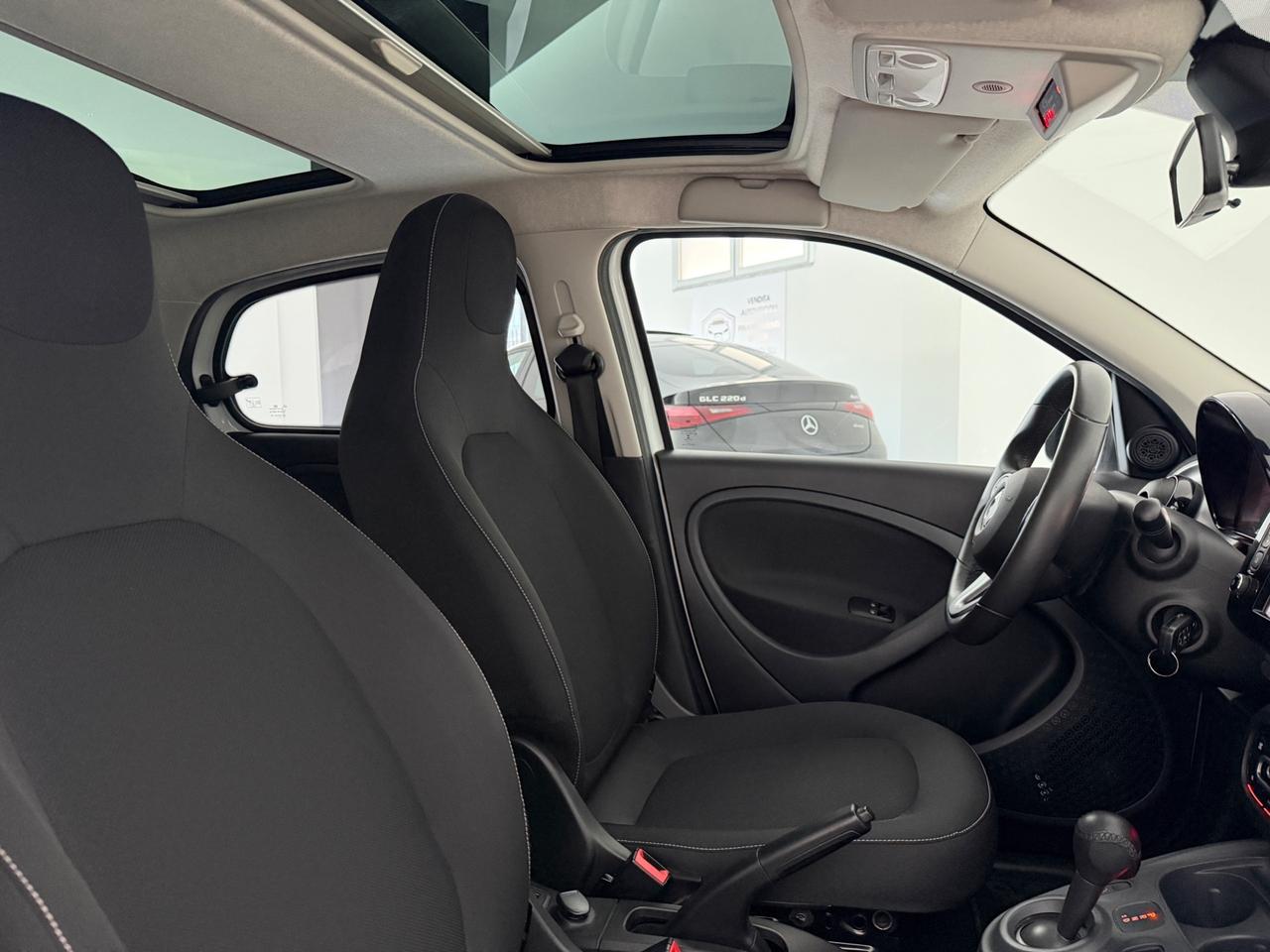 SMART FORFOUR PASSION AUTOMATICA/PANORAMA/NAVIGATORE