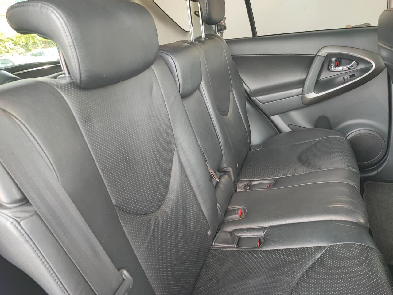 Toyota RAV 4 RAV4 Crossover 2.2 D-Cat A/T 150 CV Luxury