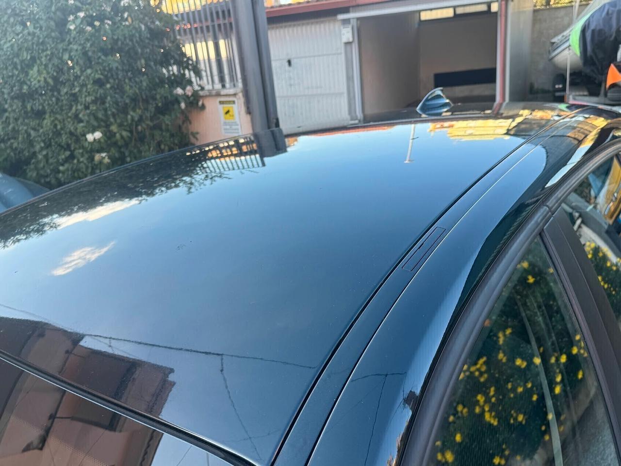 Bmw 116d 5p. Unique