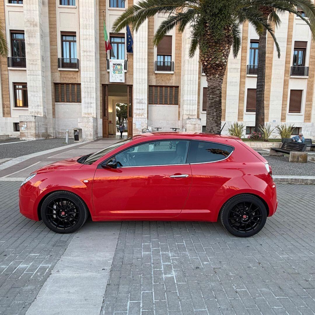 Alfa Romeo MiTo 1.4 T 155 CV Distinctive Premium Pack