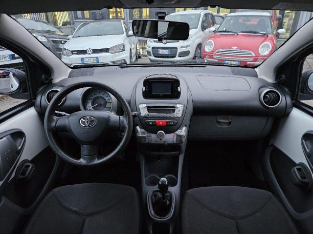 TOYOTA Aygo 1.0 12V VVT-i 5 porte Deep Ocean Connect