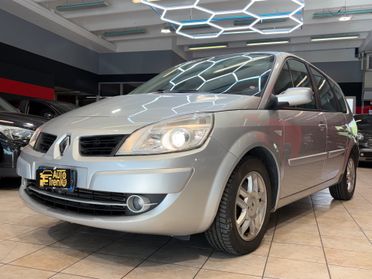 Renault Scenic Grand Scénic 1.9 dCi/130CV PlayStation Portable