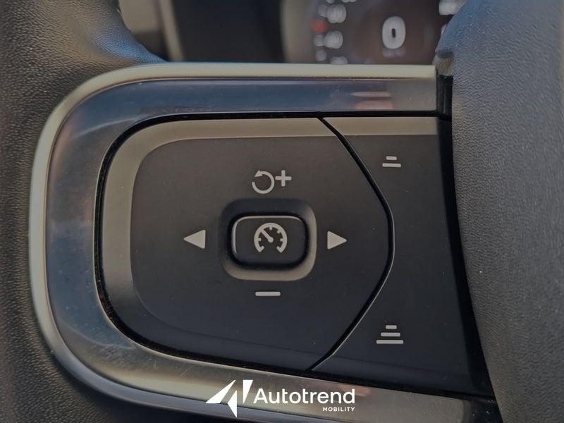 Volvo XC40 Recharge T5 180+82 CV Plug-In Hybrid Recharge R-Design